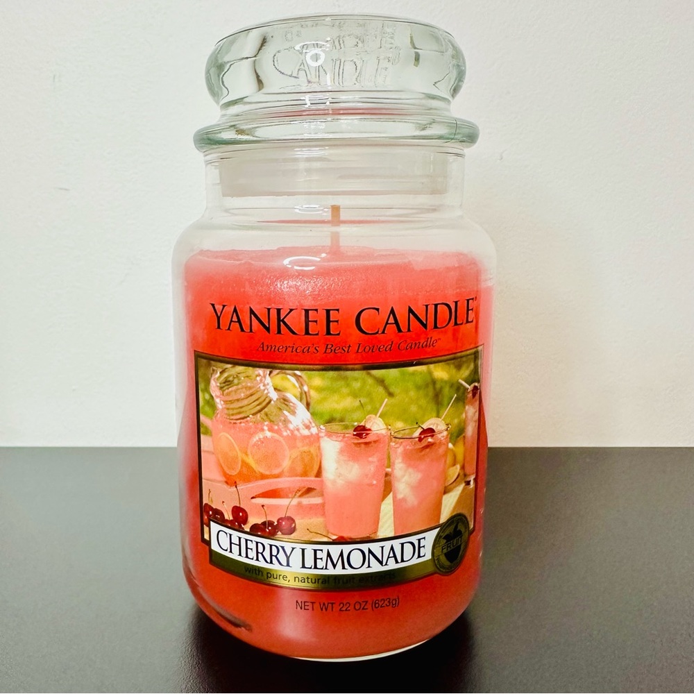 NEW! Yankee Candle Cherry Lemonade Large Jar Candle 22oz Retired! RARE! - Picture 3 of 7